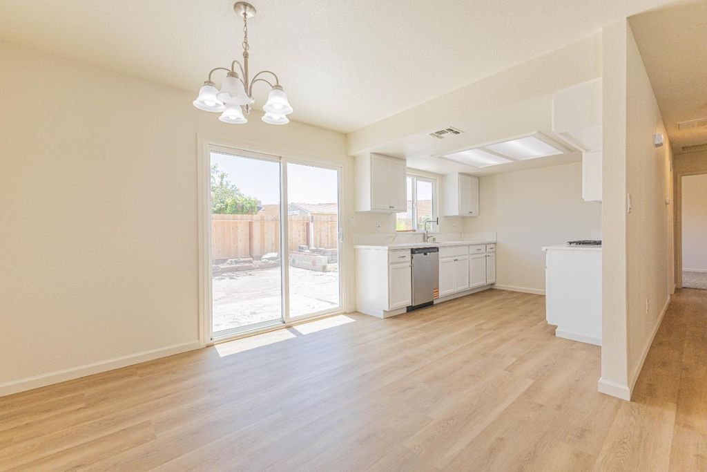 Image 7 of property listing at 116 Leyva Avenue, Firebaugh, CA 93622