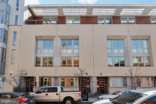 207 S 22ND ST, Philadelphia, PA 19103