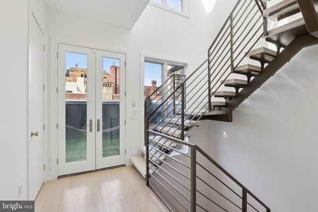 207 S 22ND ST, Philadelphia, PA 19103