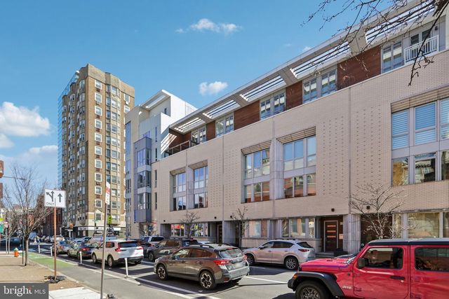 207 S 22ND ST, Philadelphia, PA 19103