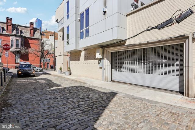 207 S 22ND ST, Philadelphia, PA 19103