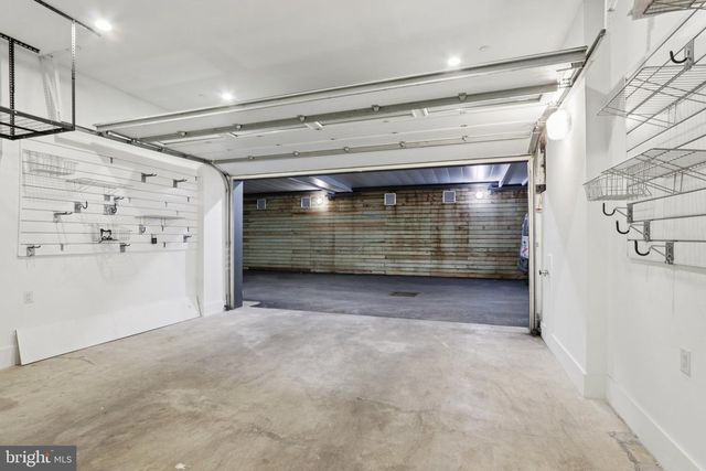 207 S 22ND ST, Philadelphia, PA 19103
