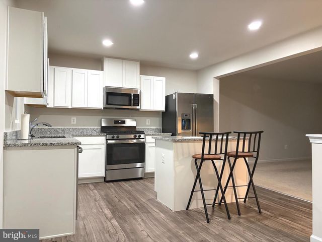 103 RHEA DR, Martinsburg, WV 25403