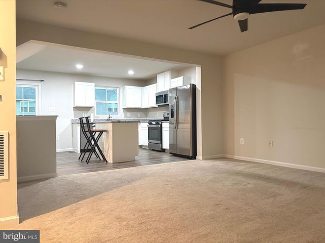 103 RHEA DR, Martinsburg, WV 25403