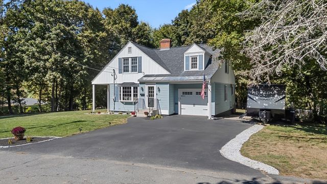 21 Plymouth St, Gardner, MA 01440