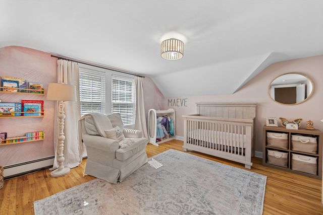 21 Plymouth St, Gardner, MA 01440