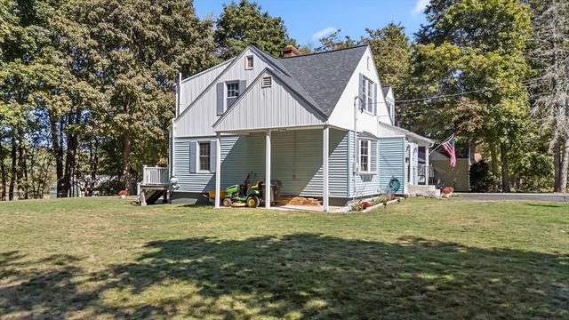 21 Plymouth St, Gardner, MA 01440