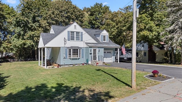21 Plymouth St, Gardner, MA 01440