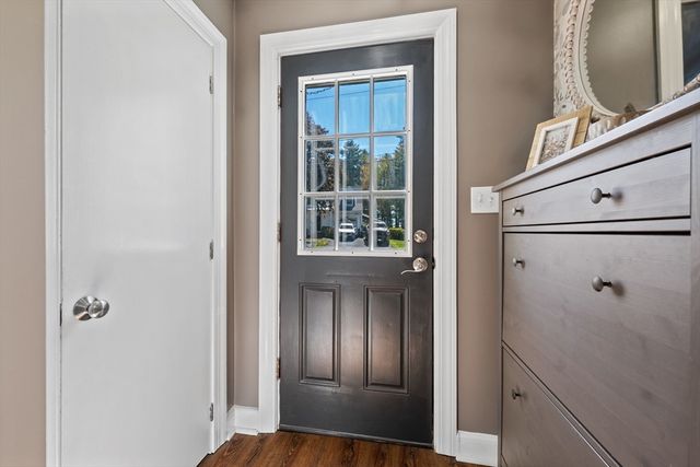 21 Plymouth St, Gardner, MA 01440