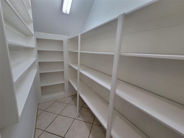 10 Dovewood Place, The Woodlands, TX 77381