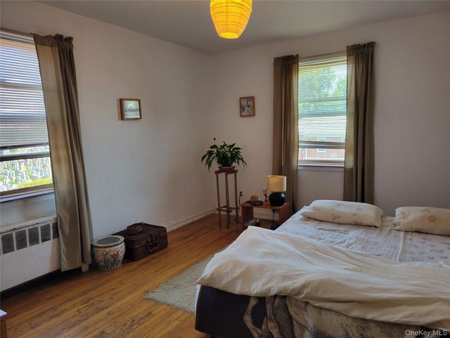 138-29 68th Drive 3C, Kew Garden Hills, NY 11367