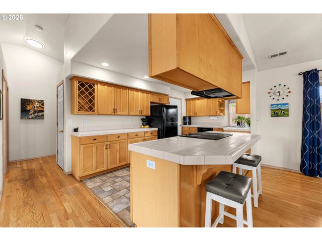 2701 WASHINGTON St, Vancouver, WA 98660