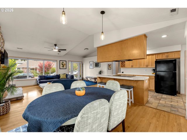 2701 WASHINGTON St, Vancouver, WA 98660
