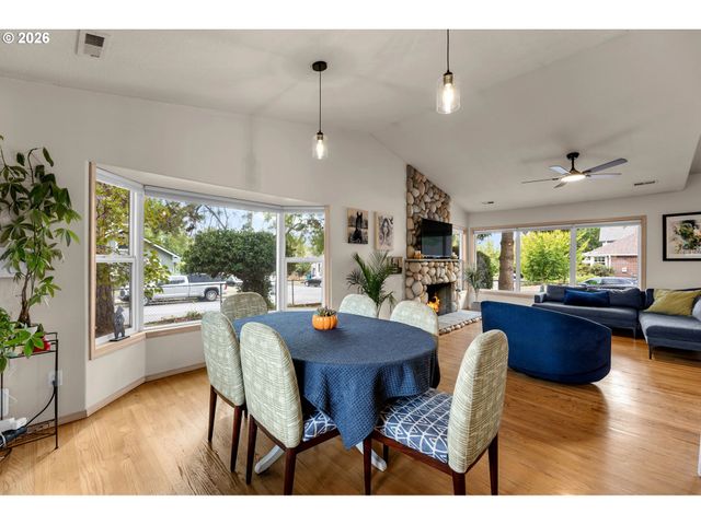 2701 WASHINGTON St, Vancouver, WA 98660