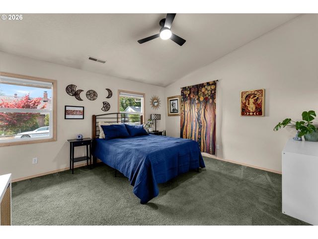 2701 WASHINGTON St, Vancouver, WA 98660