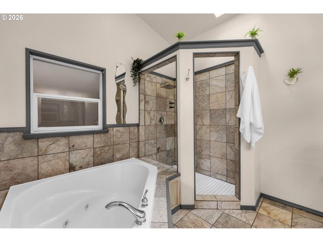 2701 WASHINGTON St, Vancouver, WA 98660