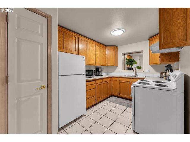 2701 WASHINGTON St, Vancouver, WA 98660