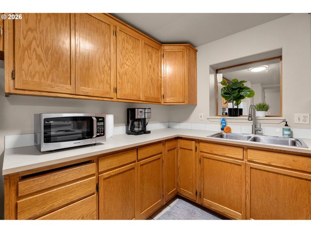 2701 WASHINGTON St, Vancouver, WA 98660