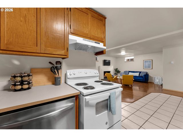 2701 WASHINGTON St, Vancouver, WA 98660