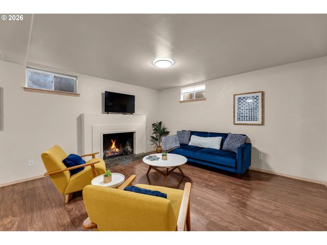 2701 WASHINGTON St, Vancouver, WA 98660