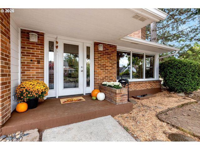 2701 WASHINGTON St, Vancouver, WA 98660