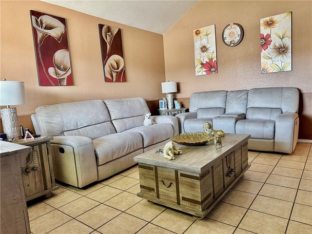 1004 Leah Drive, Troy, TX 76579