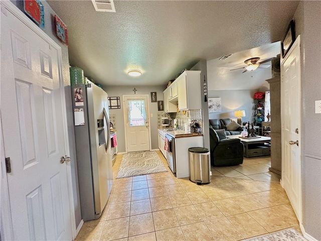 1004 Leah Drive, Troy, TX 76579