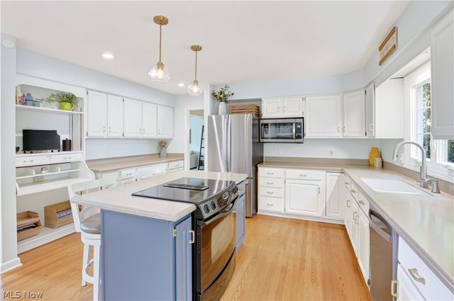 2931 Canterbury Court, Willoughby Hills, OH 44094