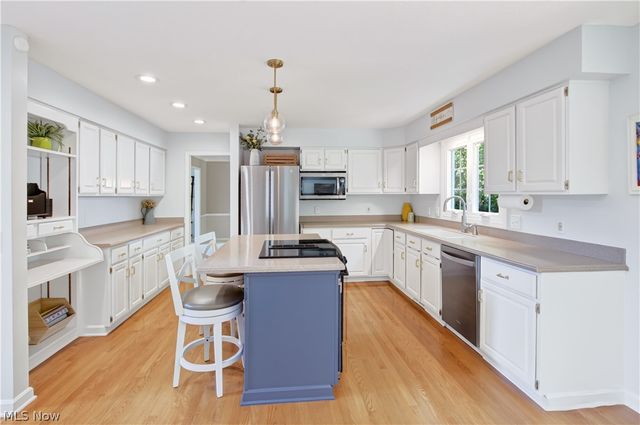 2931 Canterbury Court, Willoughby Hills, OH 44094