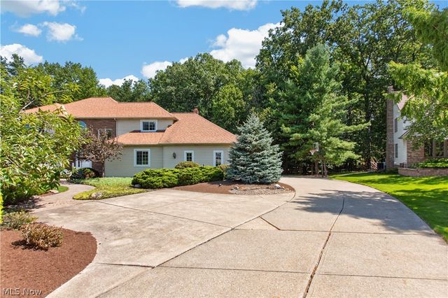 2931 Canterbury Court, Willoughby Hills, OH 44094