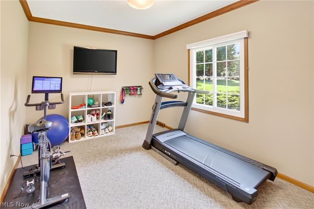 2931 Canterbury Court, Willoughby Hills, OH 44094