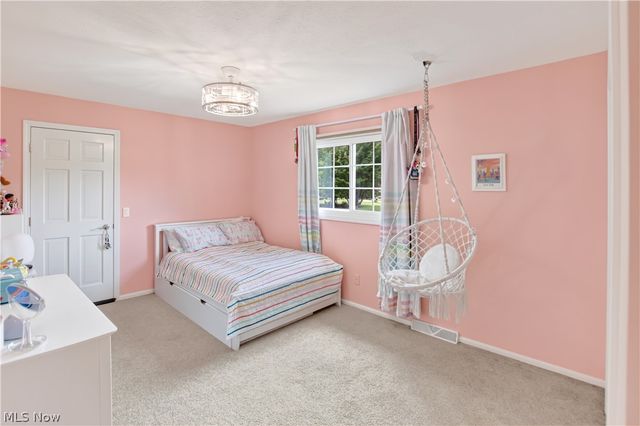2931 Canterbury Court, Willoughby Hills, OH 44094