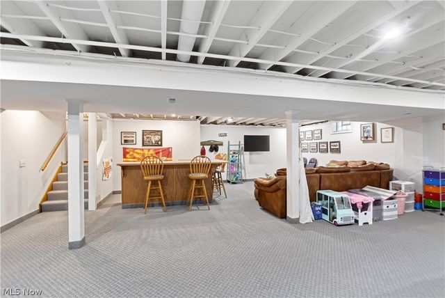 2931 Canterbury Court, Willoughby Hills, OH 44094