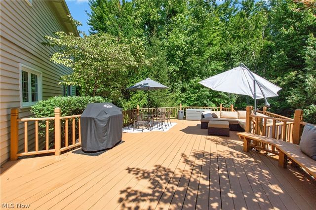 2931 Canterbury Court, Willoughby Hills, OH 44094