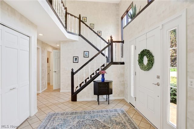 2931 Canterbury Court, Willoughby Hills, OH 44094