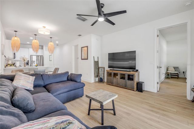 350 E 2ND AVENUE, New Smyrna Beach, FL 32169