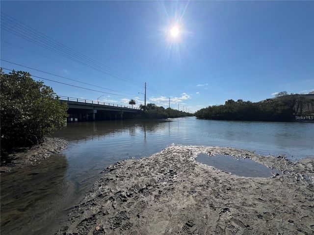 350 E 2ND AVENUE, New Smyrna Beach, FL 32169