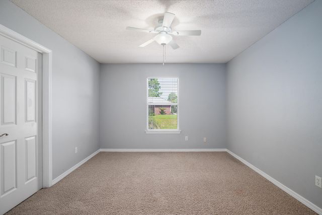 7292 Broadmoor Street, Navarre, FL 32566