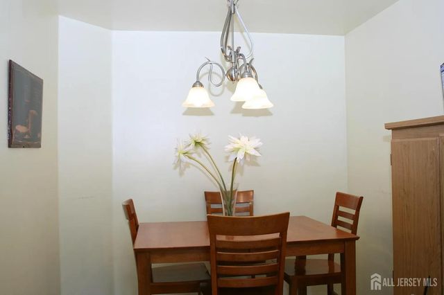 197 Bexley Lane, Piscataway, NJ 08854