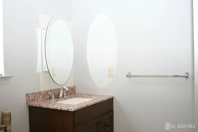 197 Bexley Lane, Piscataway, NJ 08854