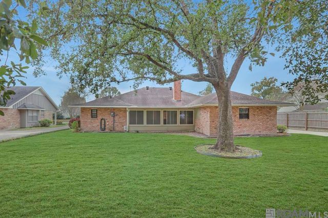 15429 Chickamauga Ave, Baton Rouge, LA 70817