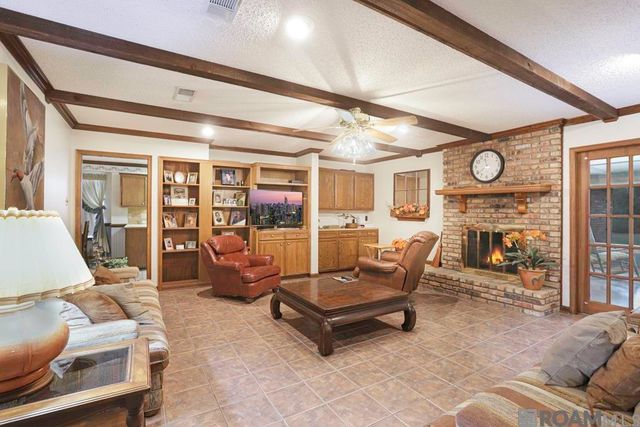 15429 Chickamauga Ave, Baton Rouge, LA 70817