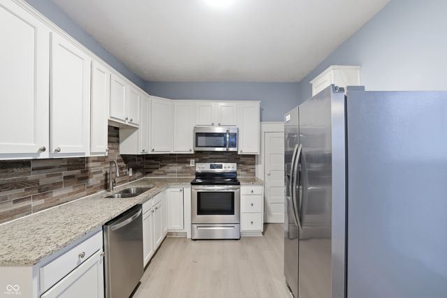 931 N Oakland Avenue, Indianapolis, IN 46201