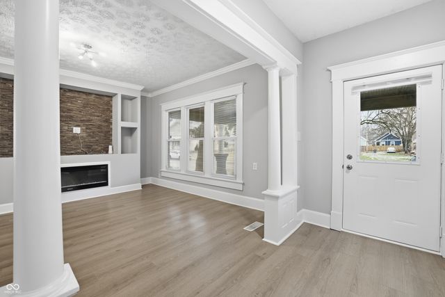 931 N Oakland Avenue, Indianapolis, IN 46201