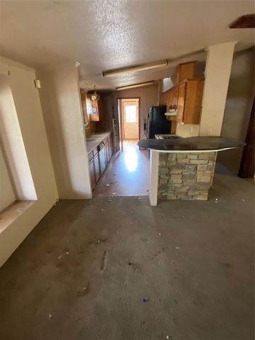 1701 Breezeway Heights, Harrah, OK 73045