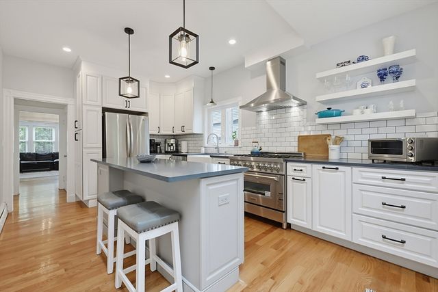 53 Fairbanks St, Boston, MA 02135