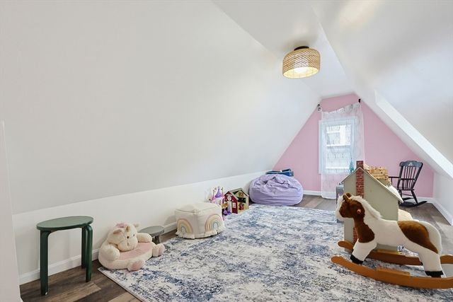 53 Fairbanks St, Boston, MA 02135