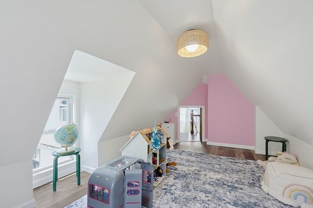 53 Fairbanks St, Boston, MA 02135