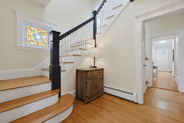 53 Fairbanks St, Boston, MA 02135