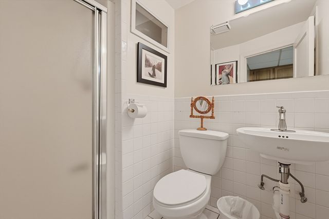53 Fairbanks St, Boston, MA 02135